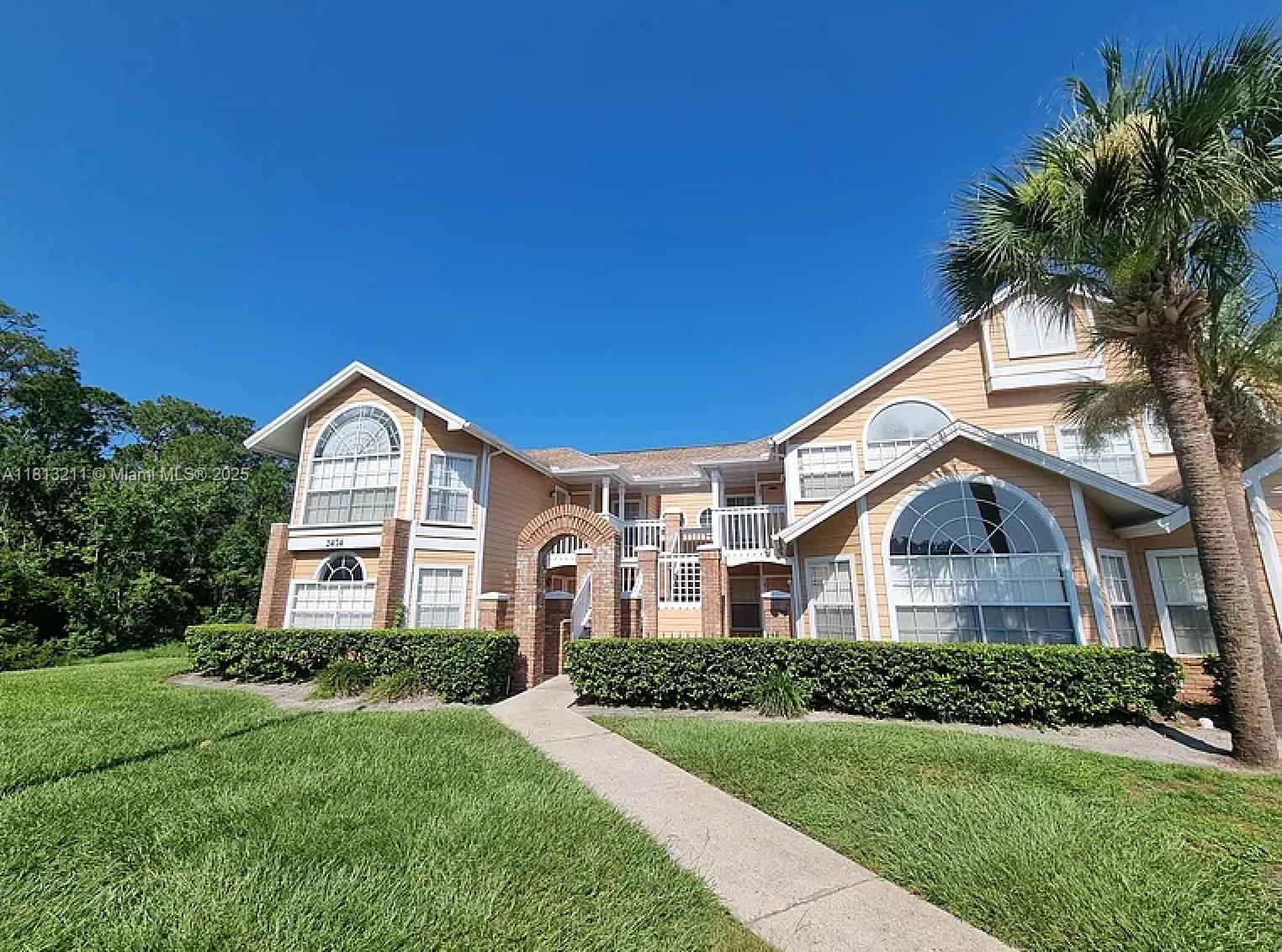 2474 Sweetwater Club Cir 103, Kissimmee,  - 3 Bedrooms  
2 Bathrooms - 