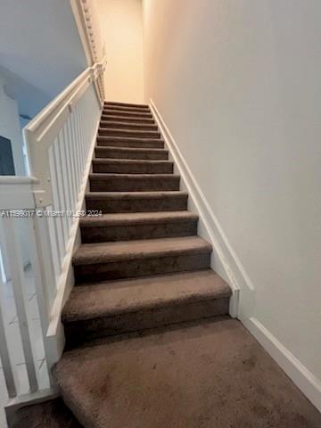 PINE VISTA - Residential Lease