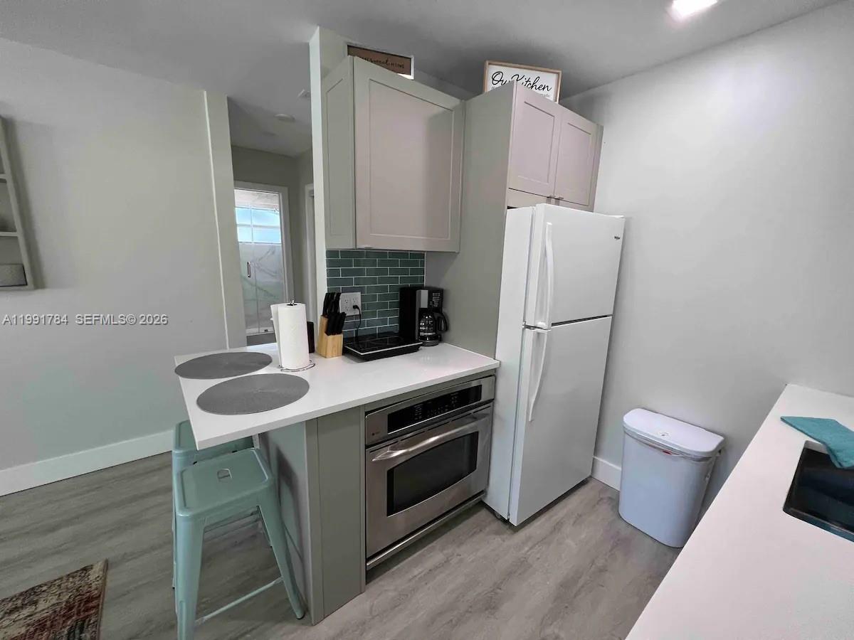 HOLLYWOOD SOUTH SIDE ADD - Residential Income