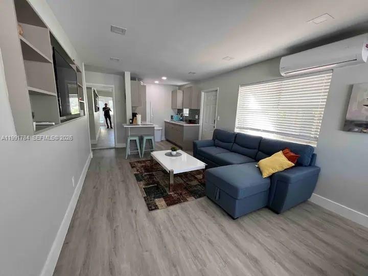 HOLLYWOOD SOUTH SIDE ADD - Residential Income