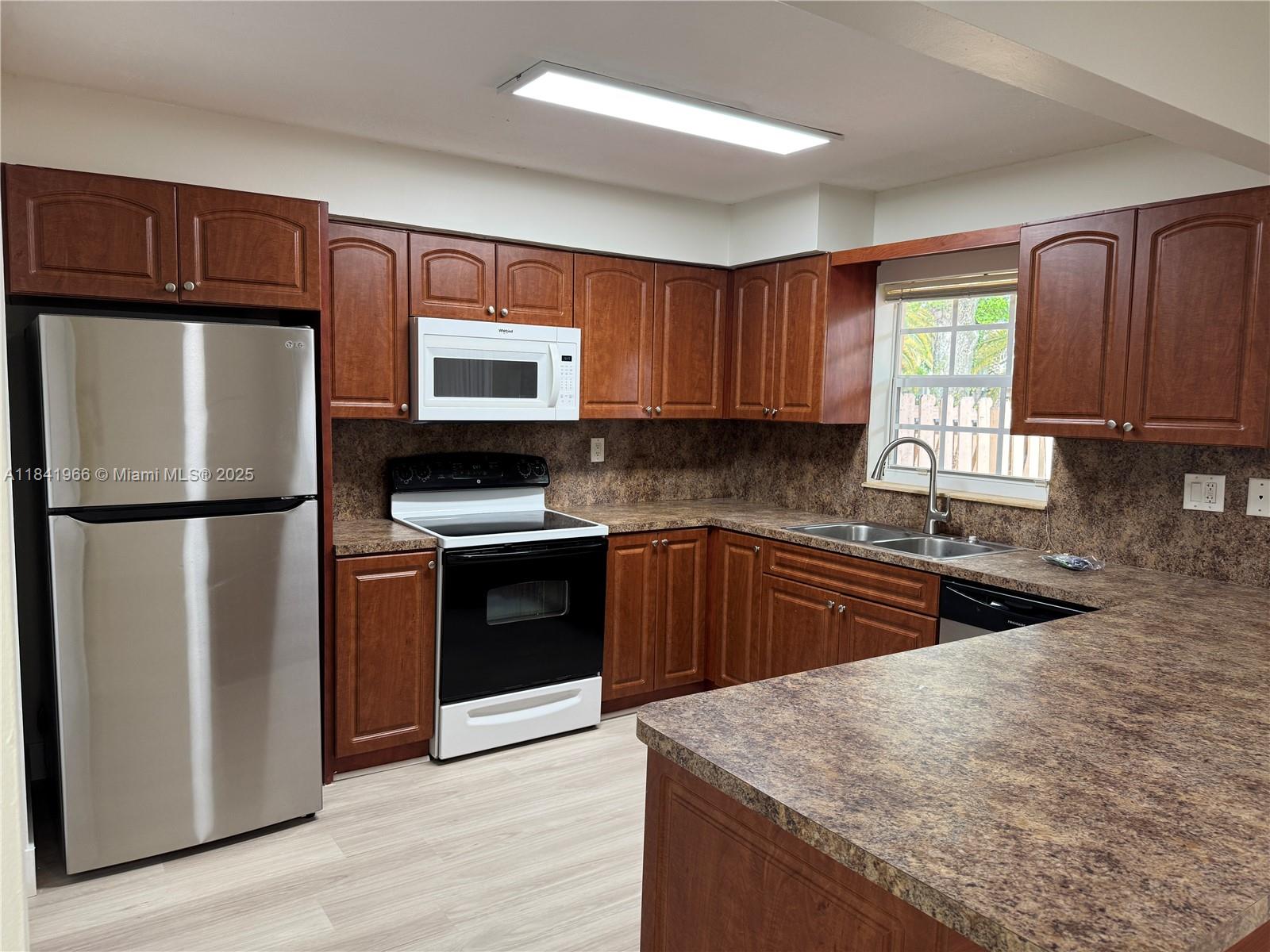 10330 SW 154 CT 47