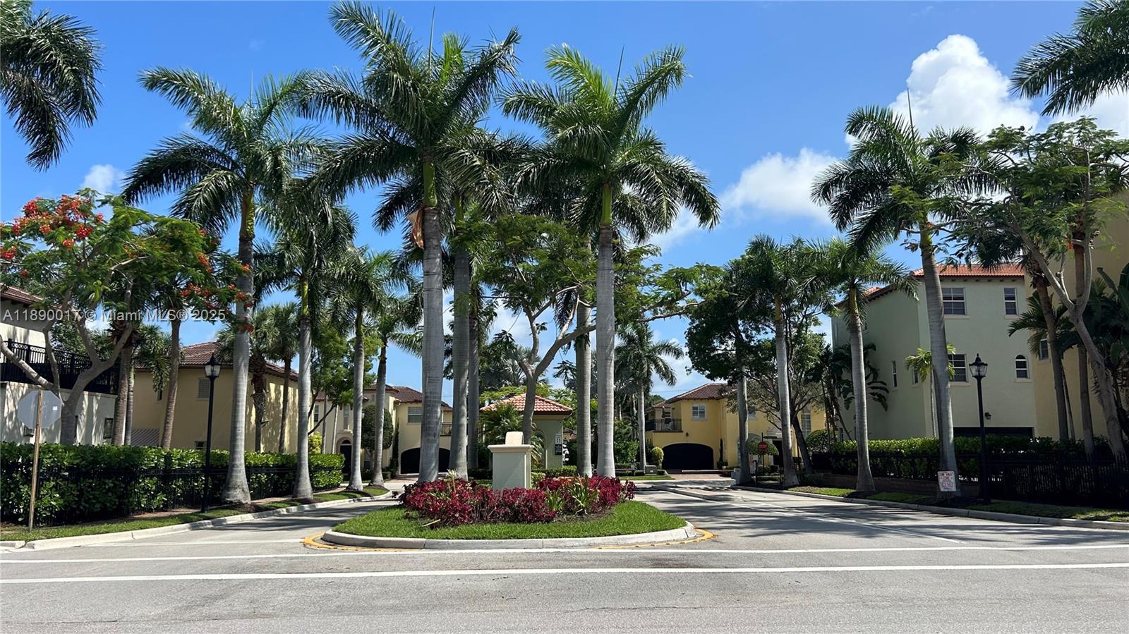 ROYAL POINCIANA - Residential Lease