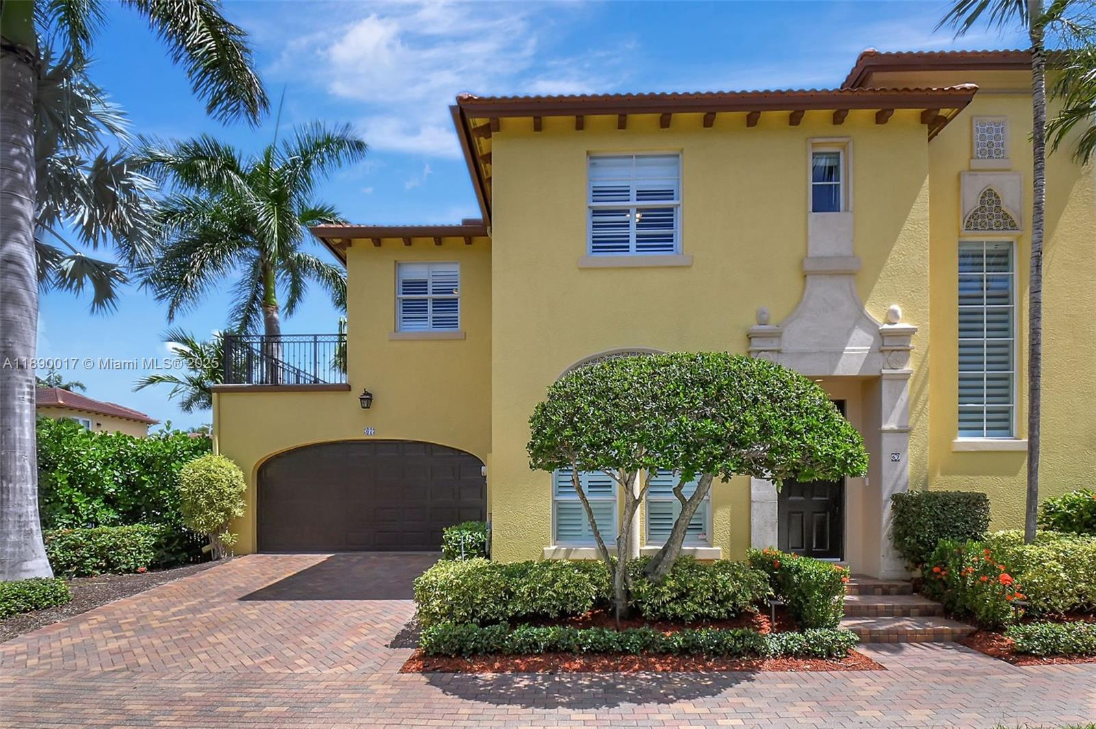 ROYAL POINCIANA - Residential Lease