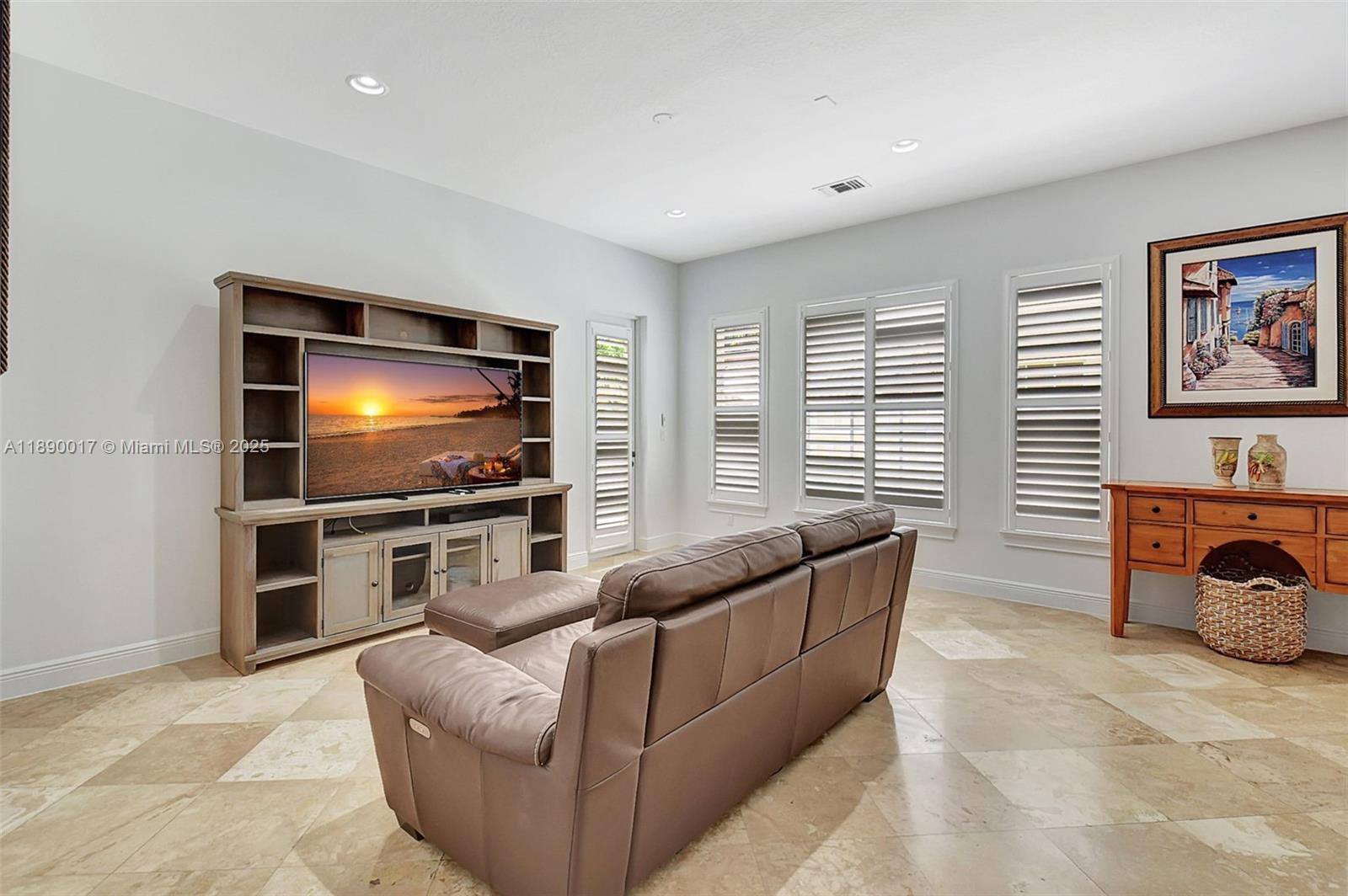 ROYAL POINCIANA - Residential Lease