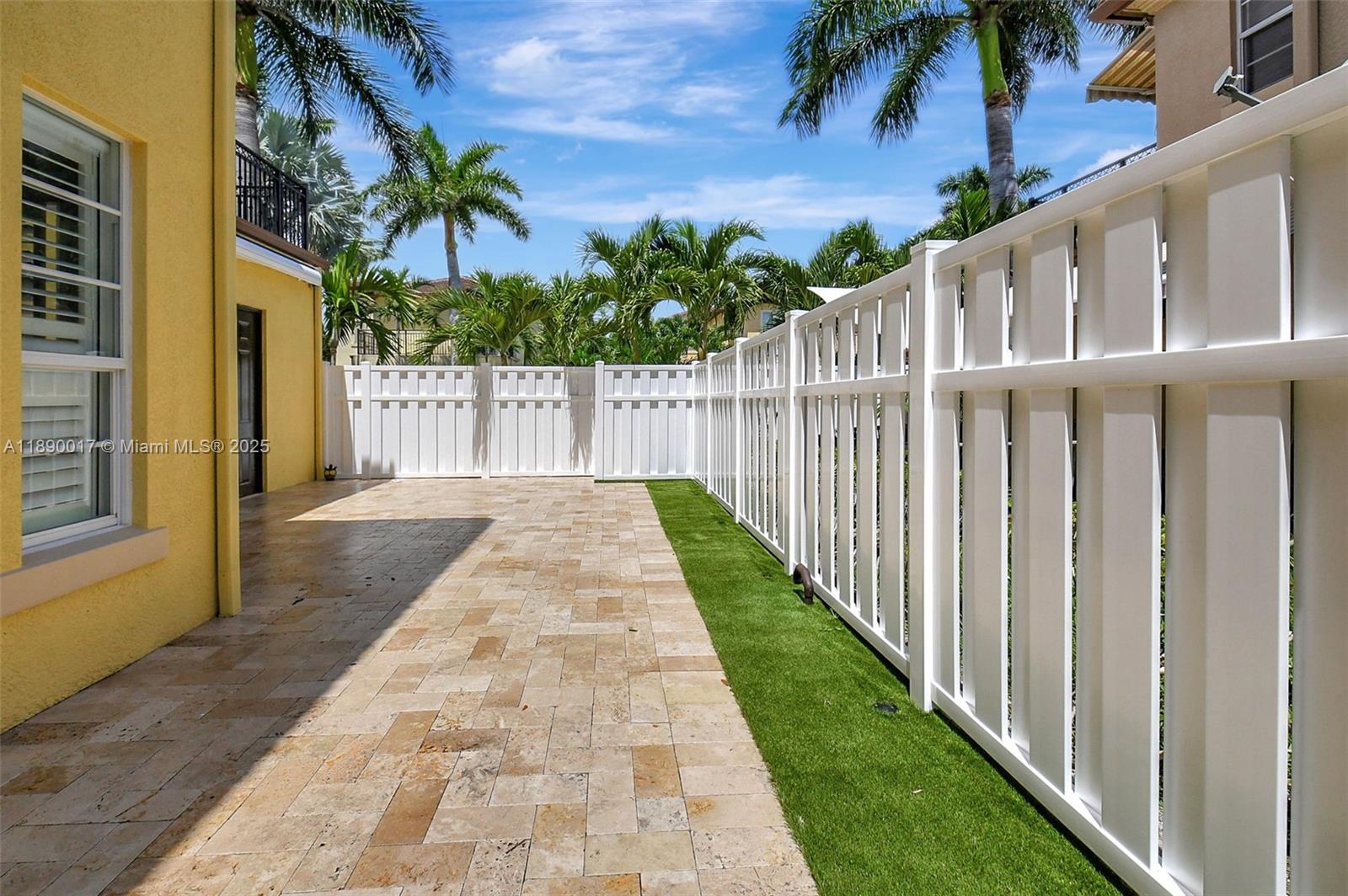 ROYAL POINCIANA - Residential Lease