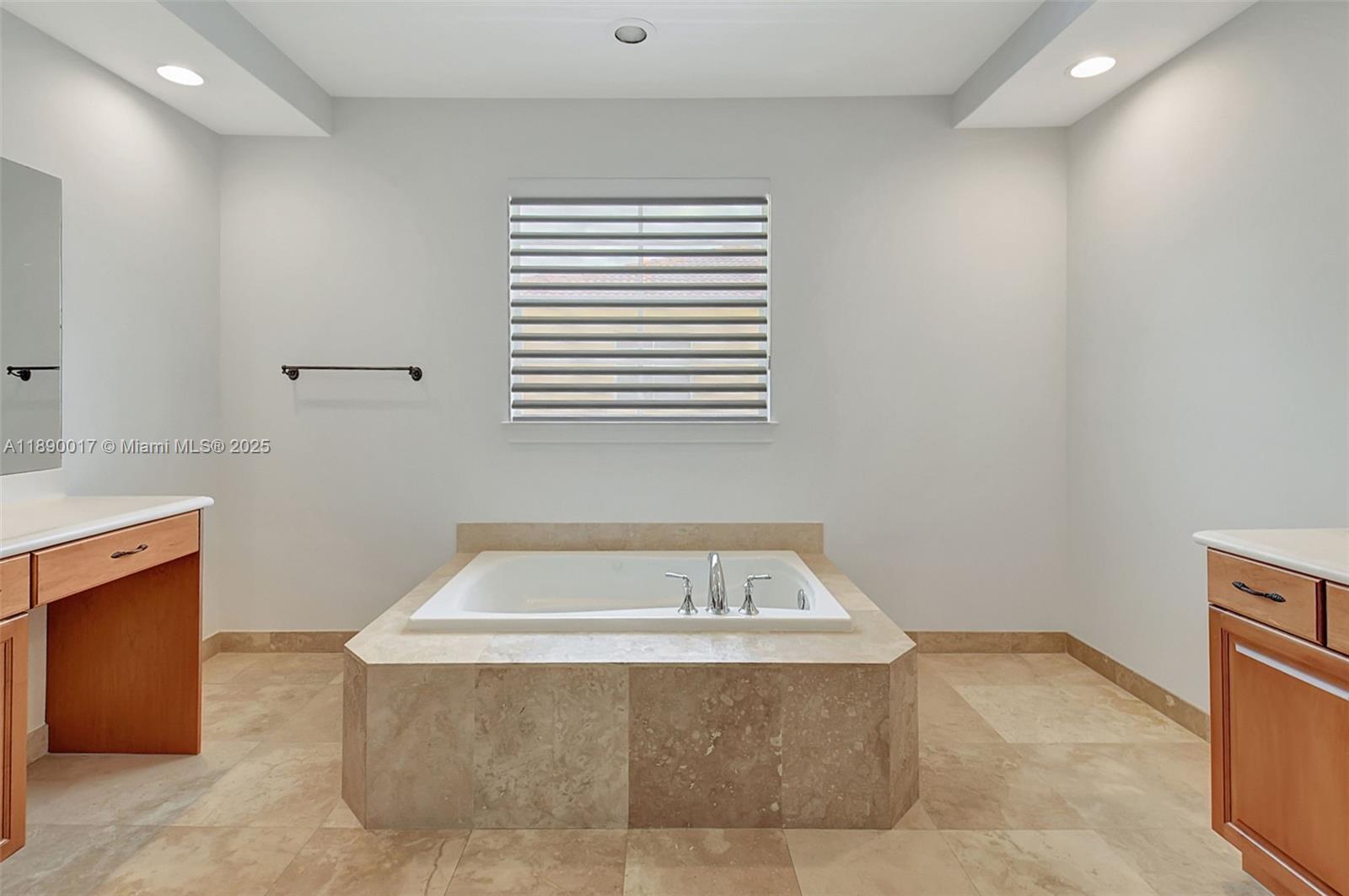 ROYAL POINCIANA - Residential Lease