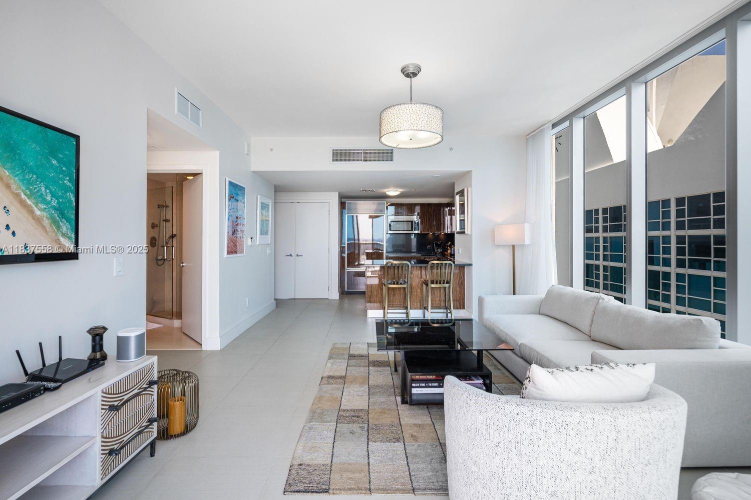6899 Collins Ave 1509