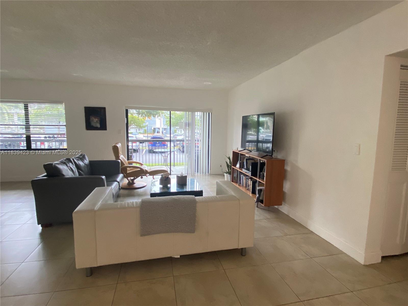 HALLANDALE GARDENS CONDO - Residential Lease