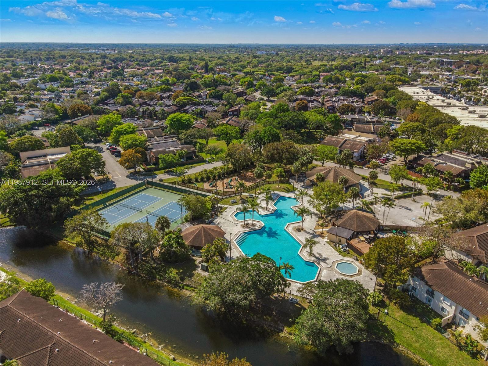 SNAPPER VILLAGE CONDO PHA - Residential