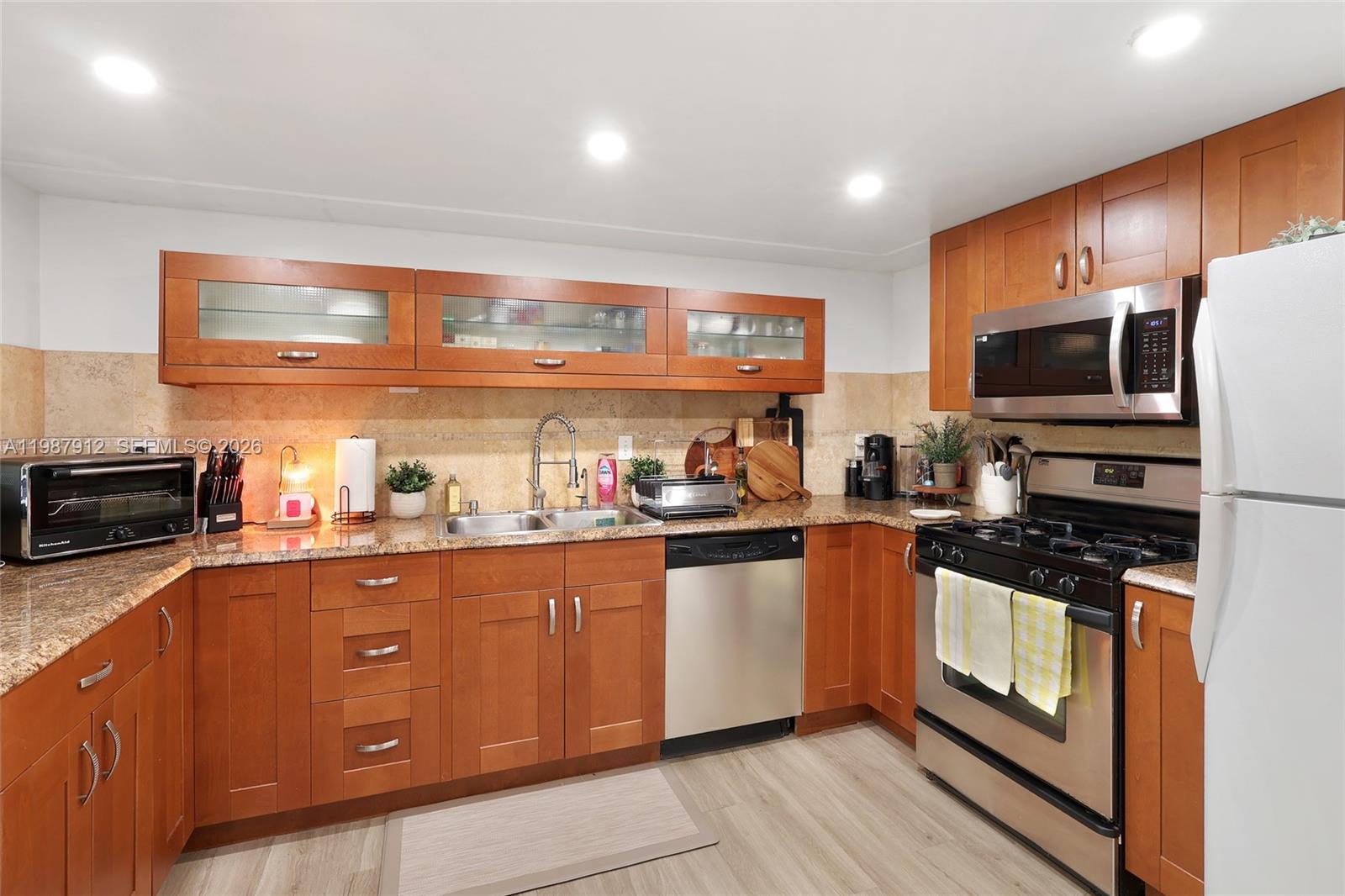 SNAPPER VILLAGE CONDO PHA - Residential