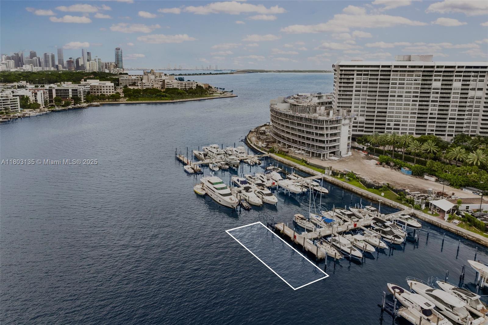 Grove Isle Marina - Land