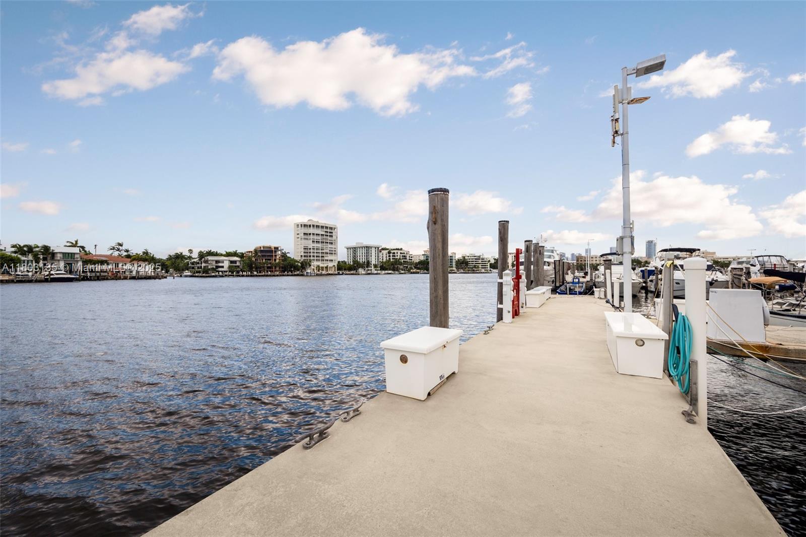 Grove Isle Marina - Land