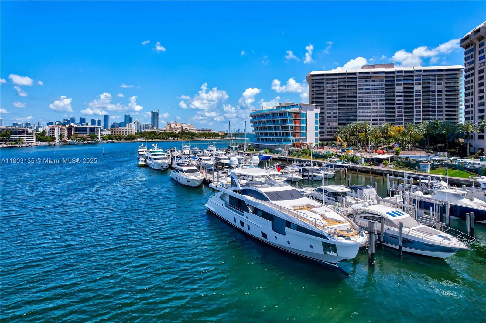 Grove Isle Marina - Land