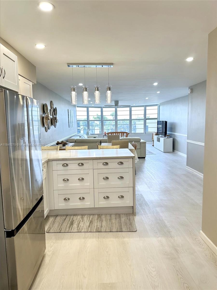 RIDGEVIEW TOWERS CONDO - Residential Lease