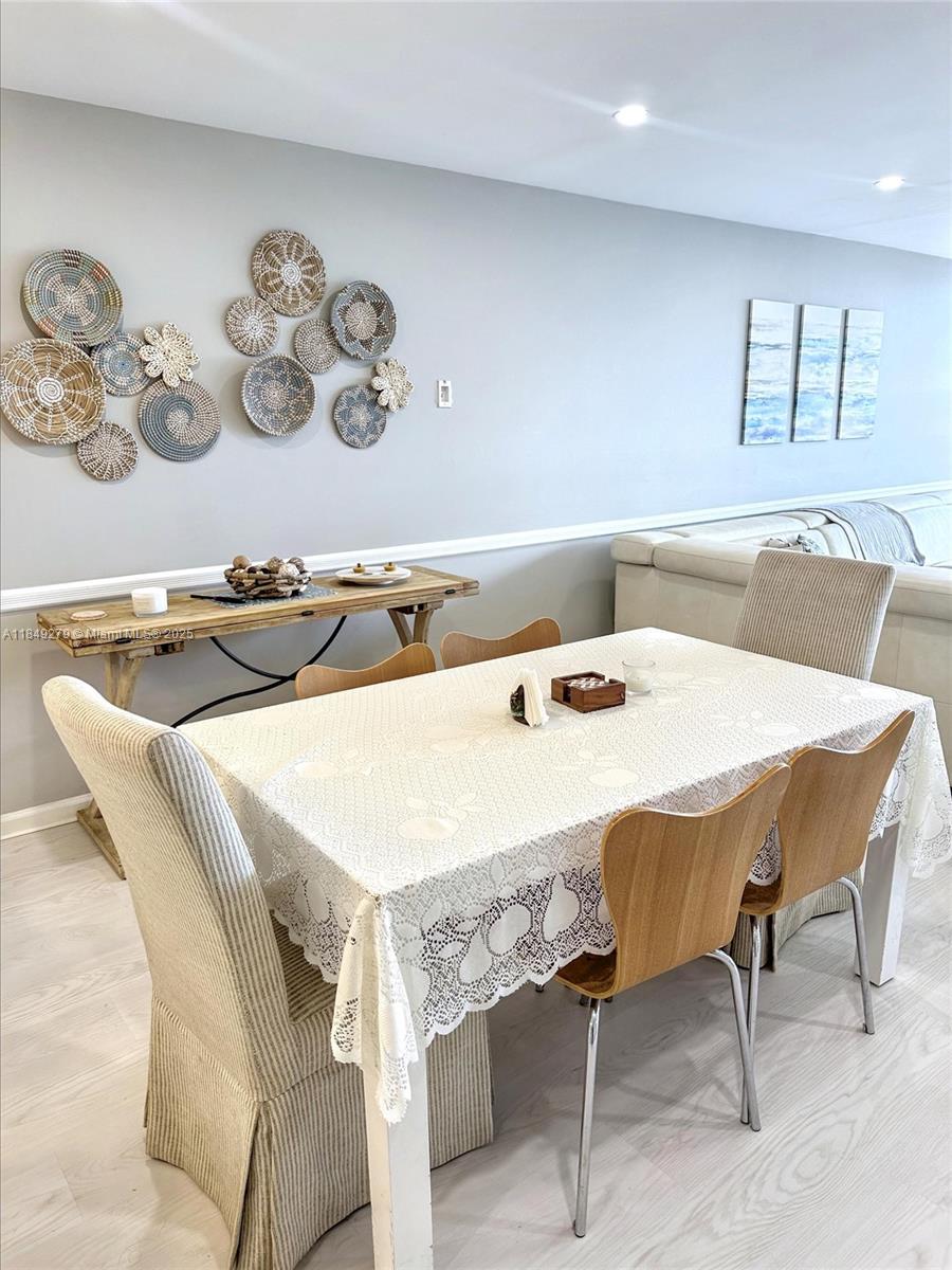 RIDGEVIEW TOWERS CONDO - Residential Lease