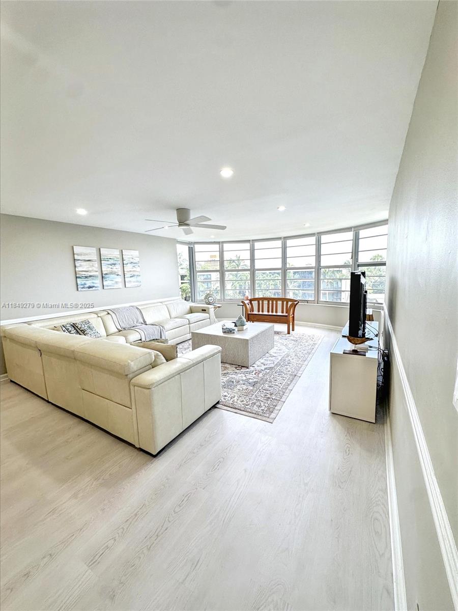 RIDGEVIEW TOWERS CONDO - Residential Lease