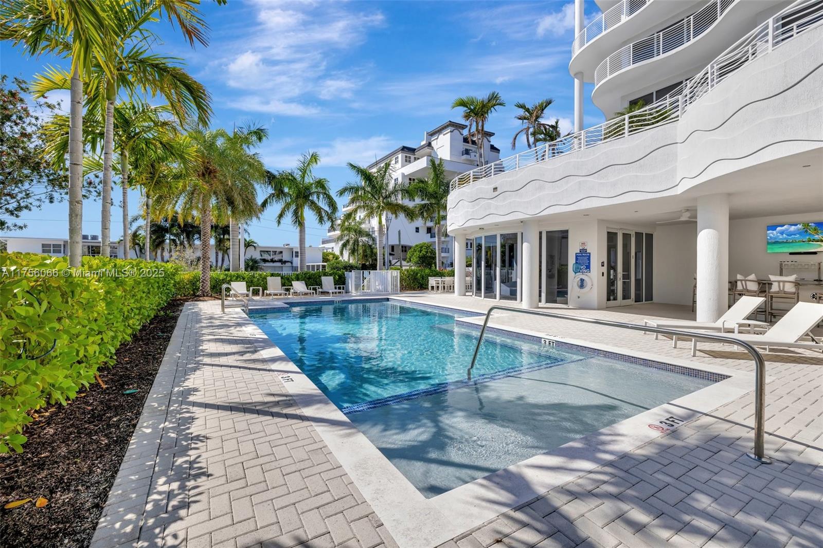 612 Bayshore Dr 302
