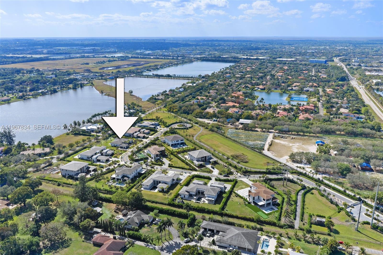 ZONA WEST - Residential