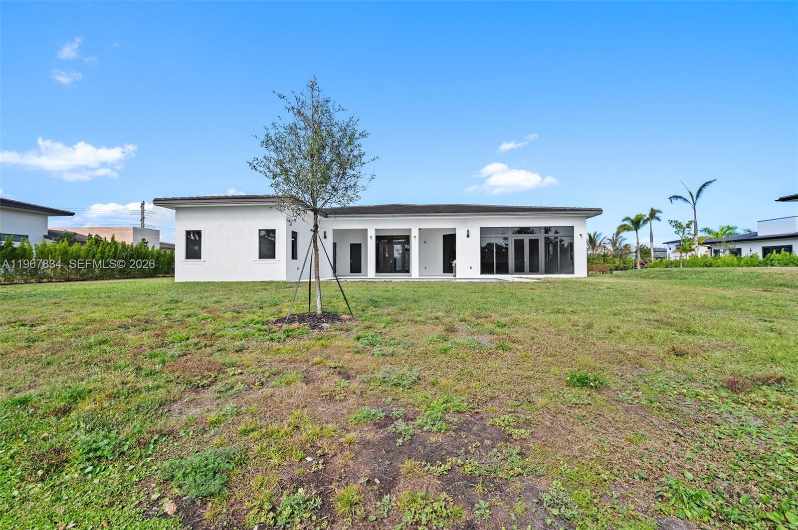 ZONA WEST - Residential