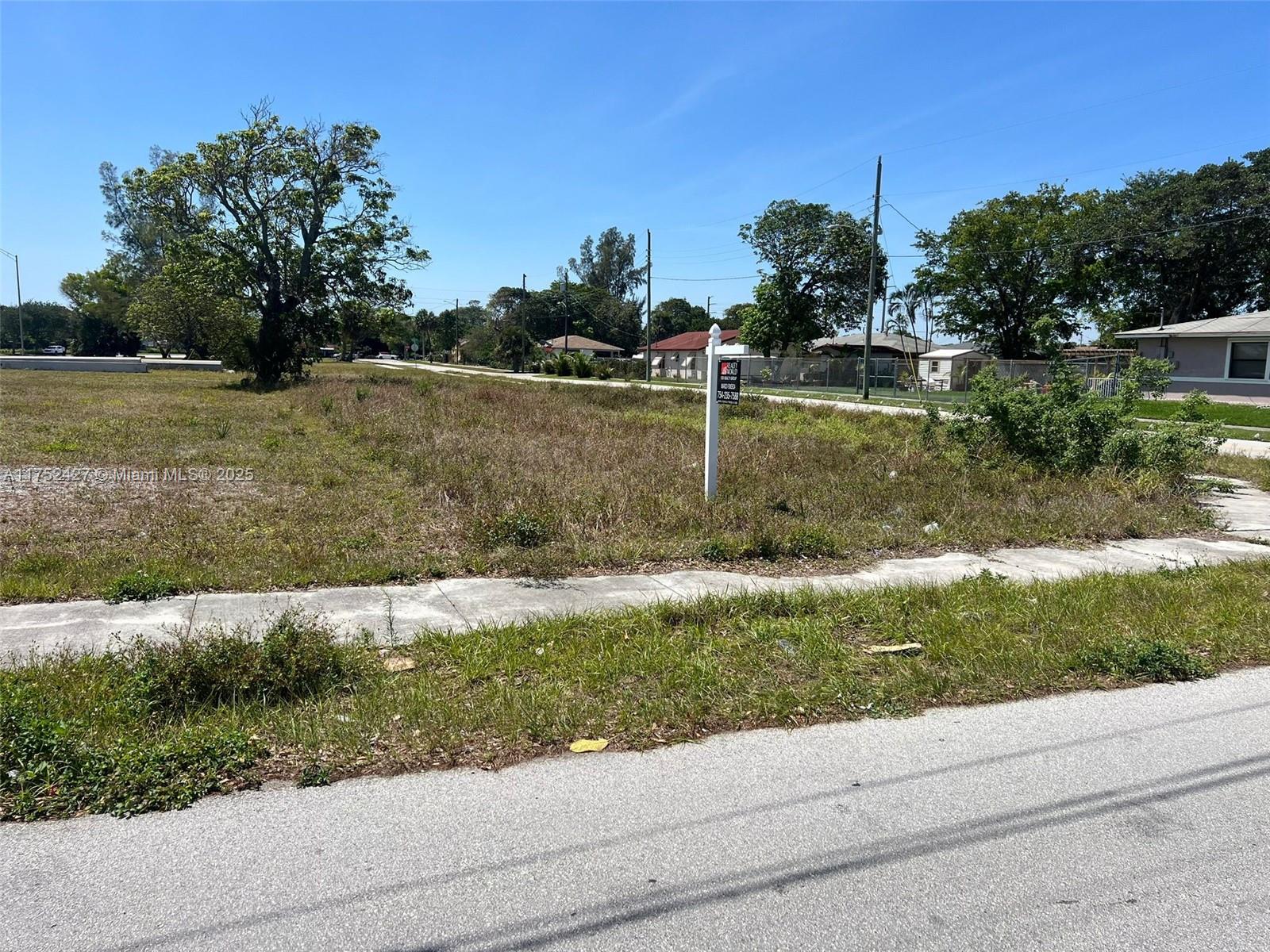84 SW 1st Ct