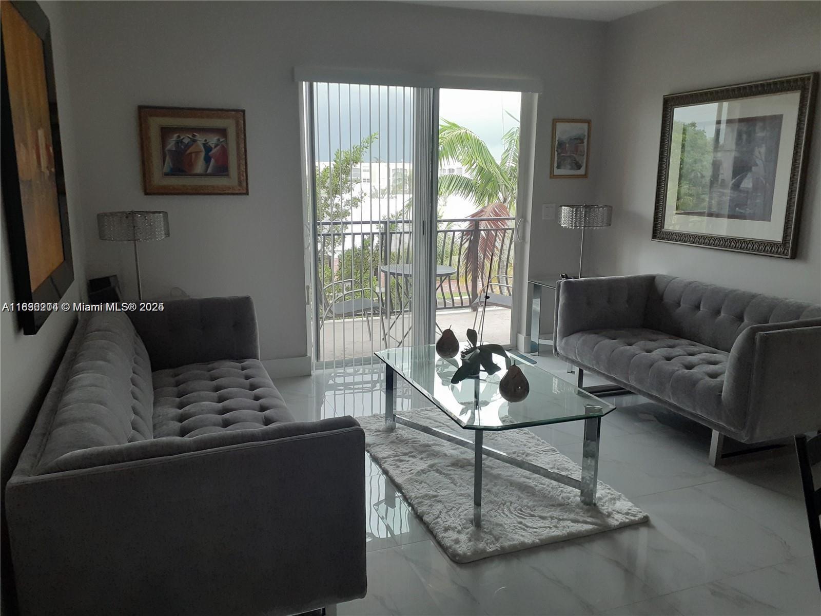 555 E Dania Beach Blvd 5