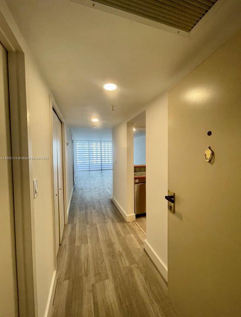 555 NE 15th St 16F Miami FL 33132