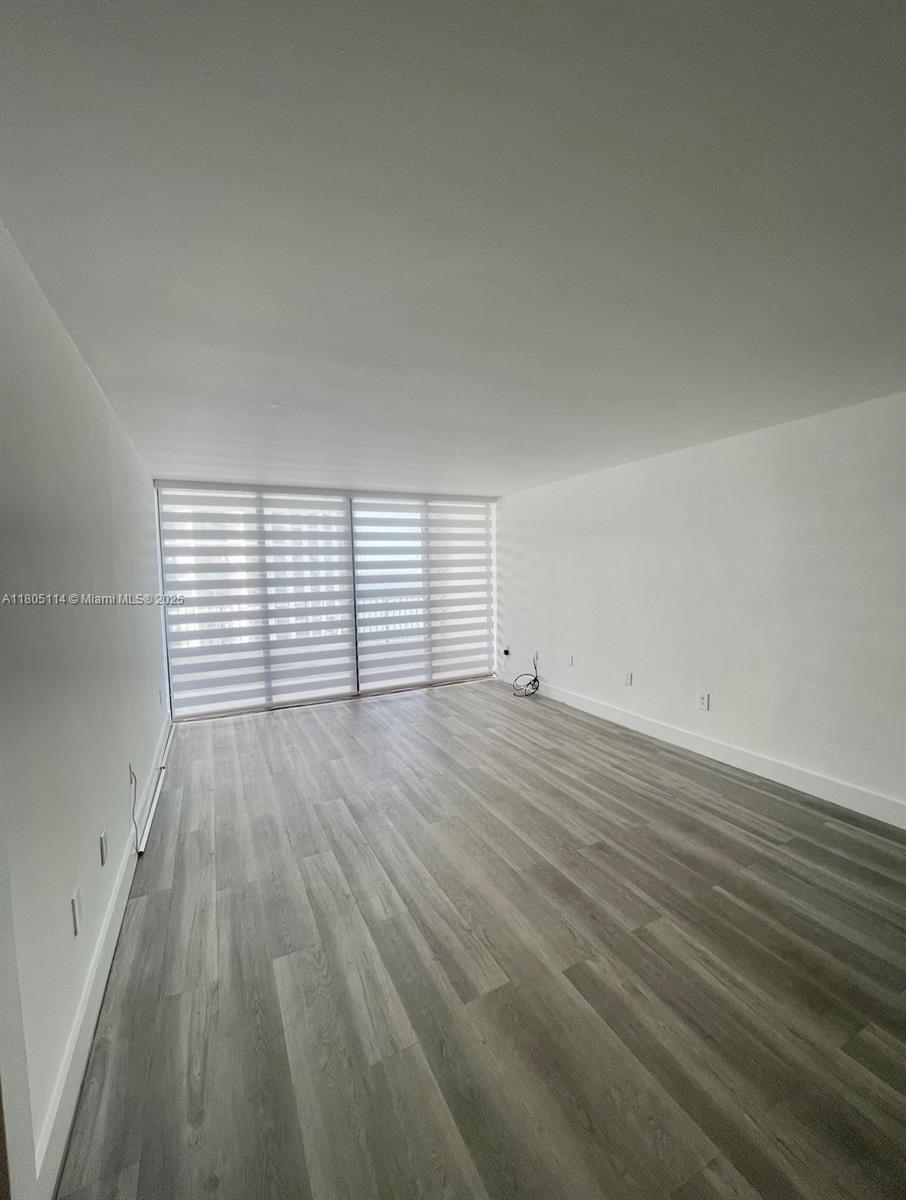 555 NE 15th St 16F