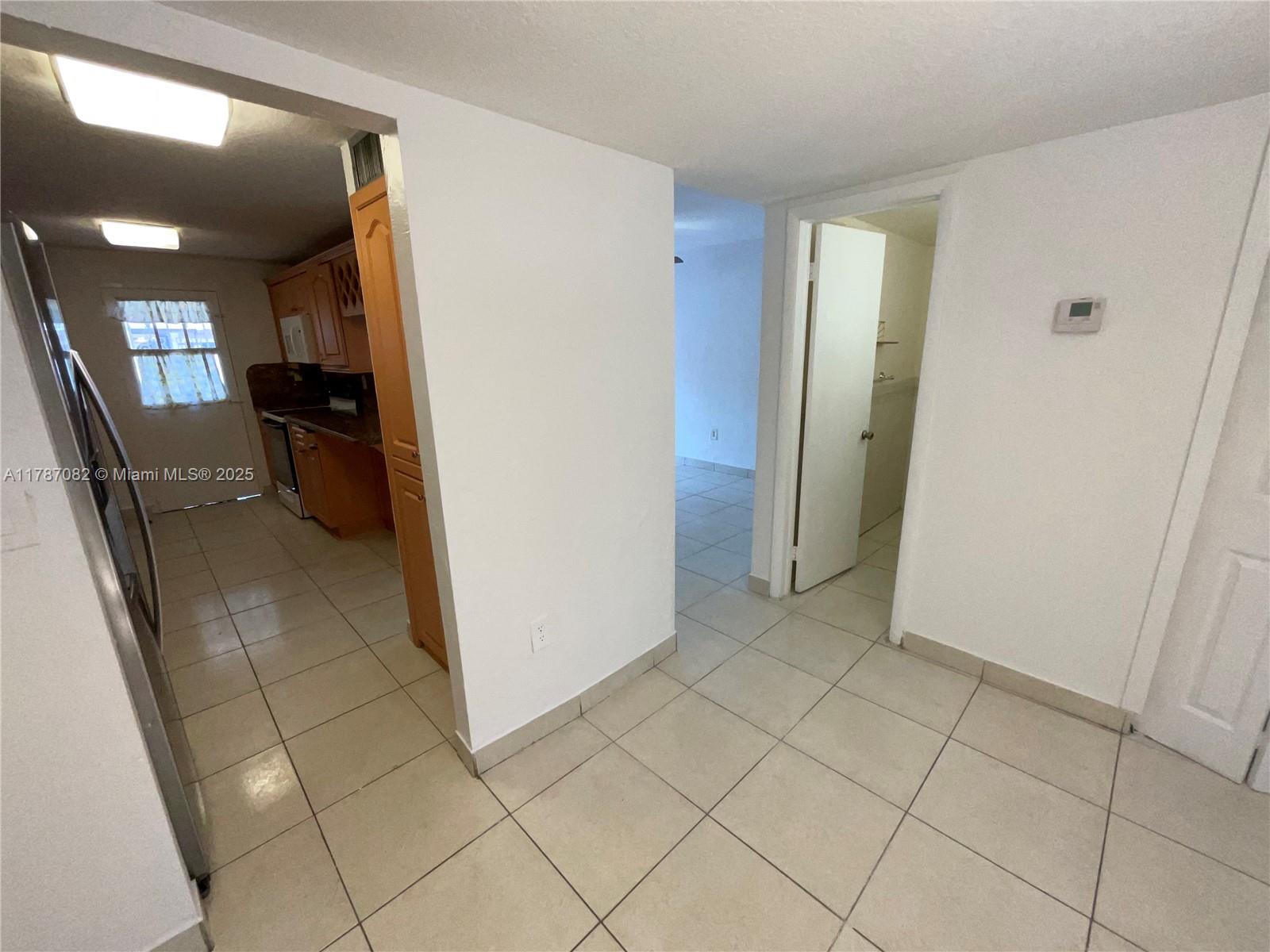 895 W 79th Pl