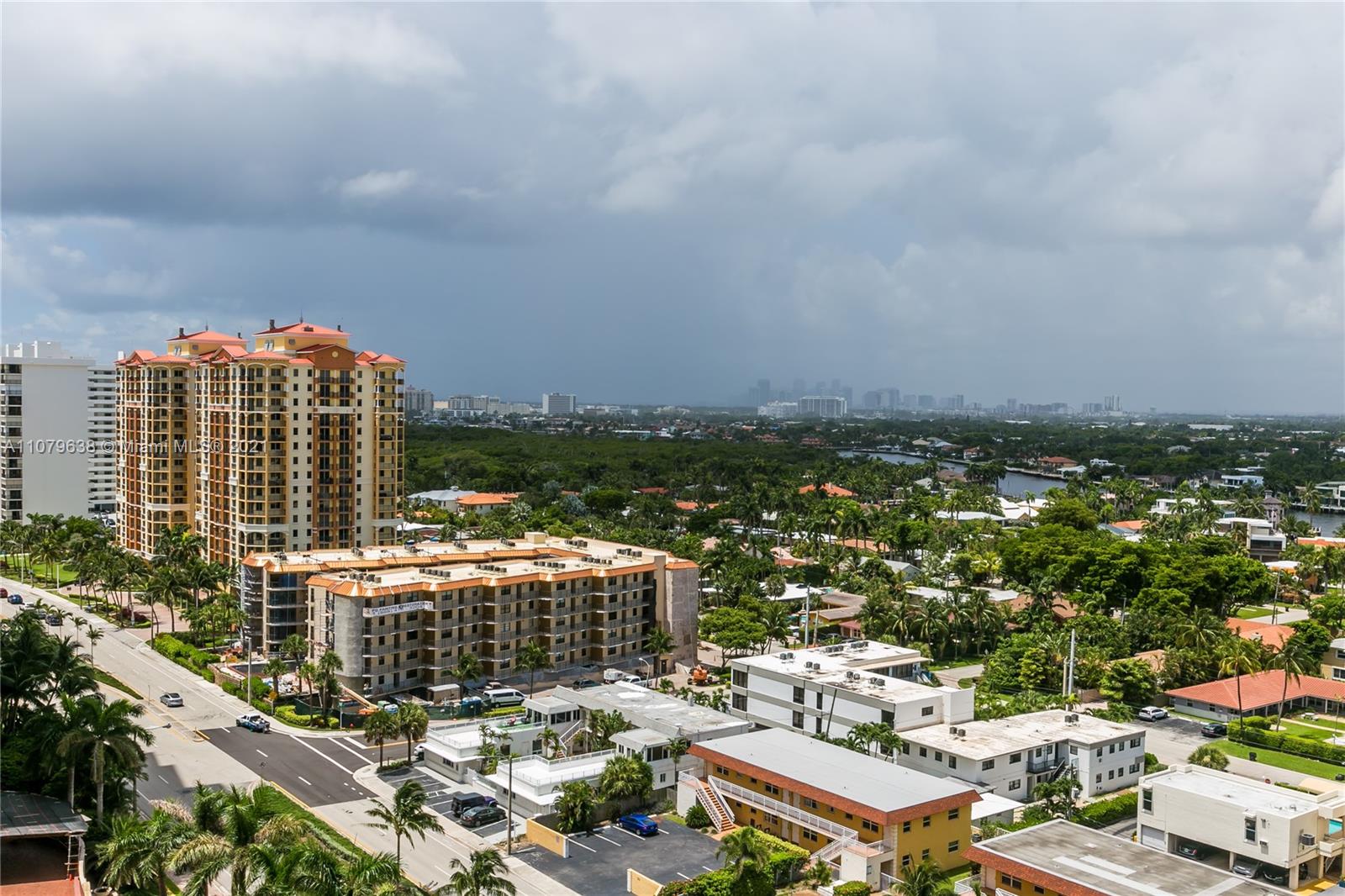 2200 FORT LAUDERDALE BEAC - Residential