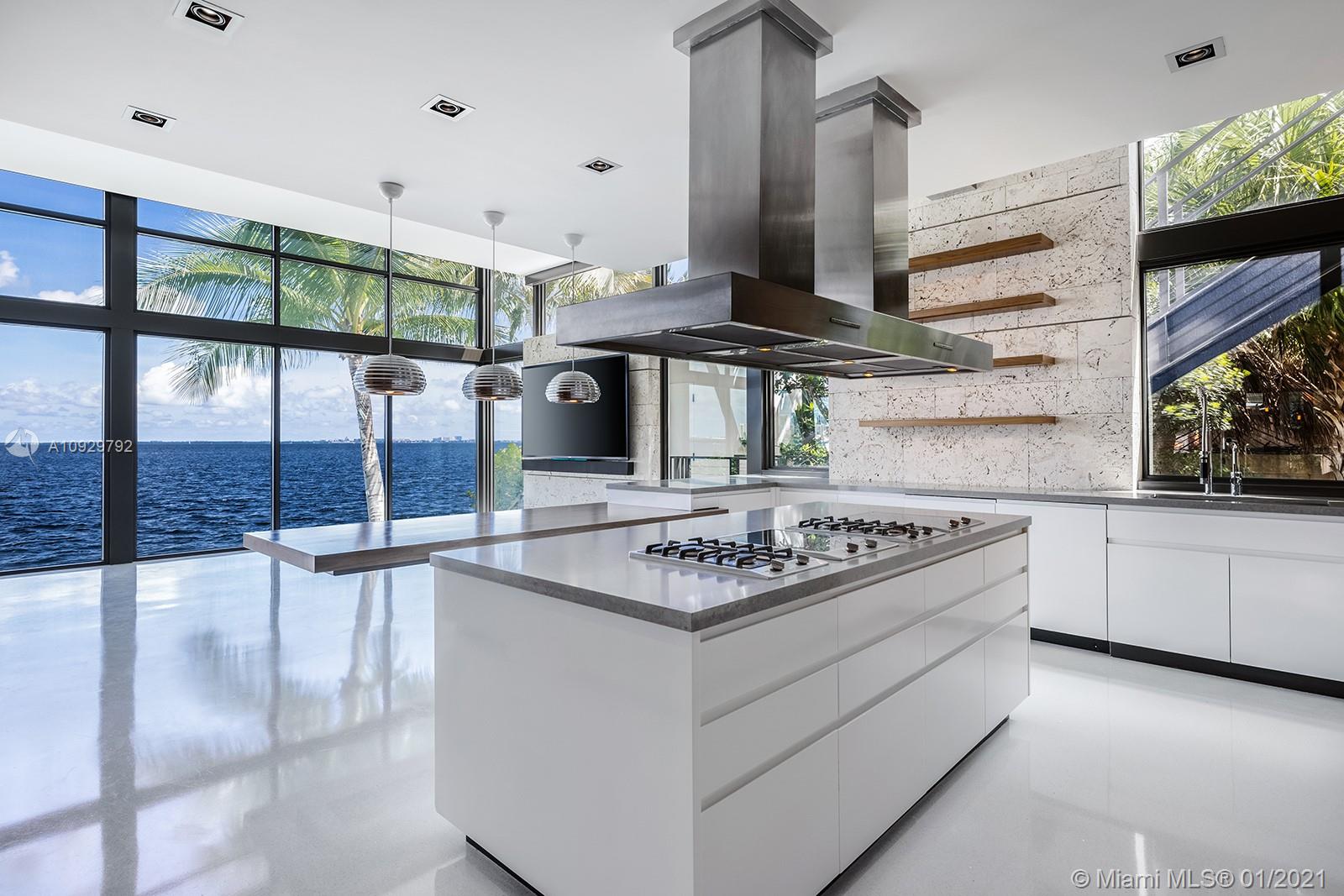 SUNRISE HARBOUR REV - Residential