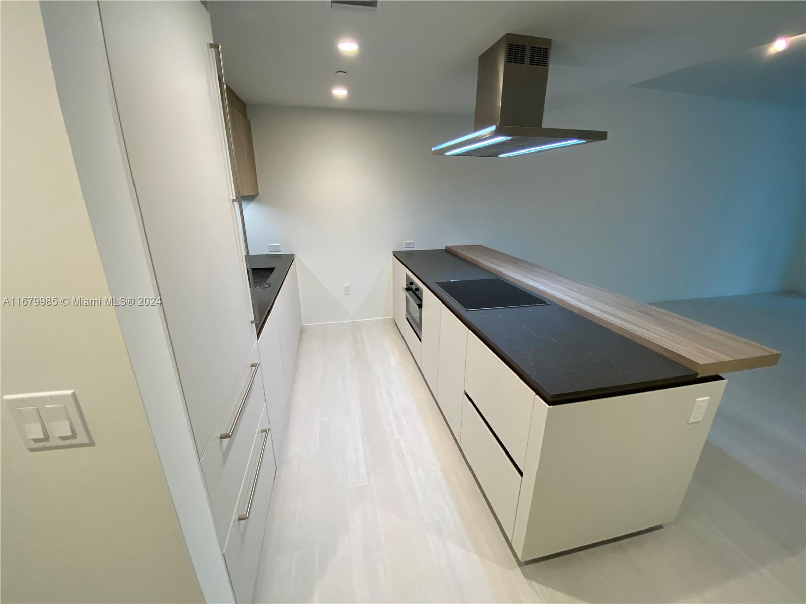 Brickell Flatiron - Residential