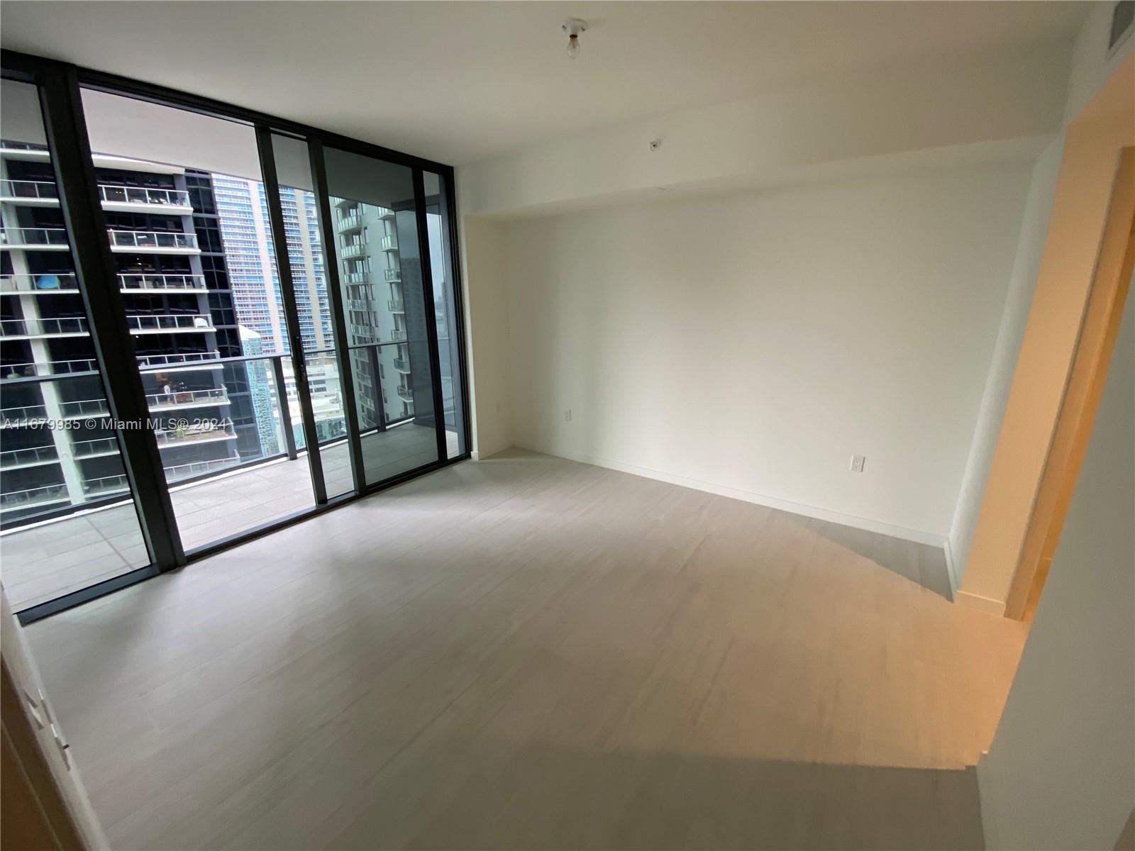 1000 Brickell Plaza 2907