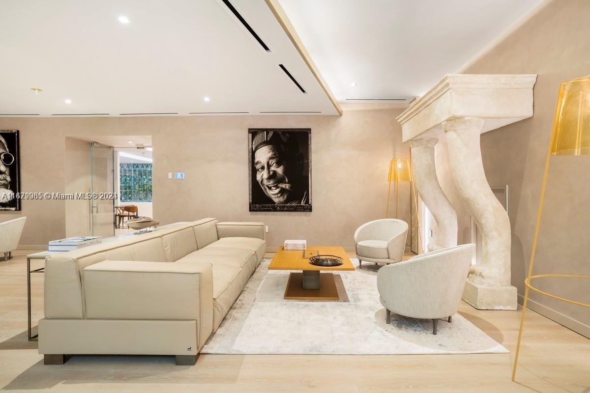 Brickell Flatiron - Residential