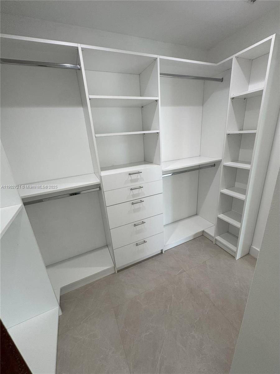 SECTOR 4 - Residential Lease