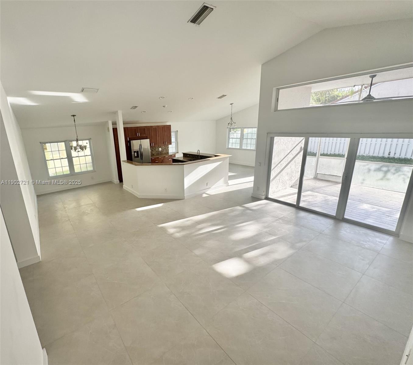 SECTOR 4 - Residential Lease