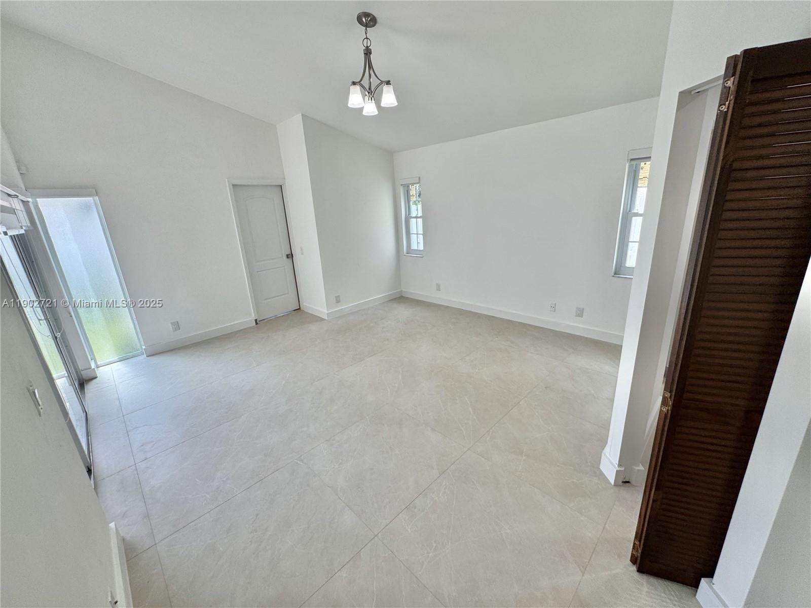 SECTOR 4 - Residential Lease