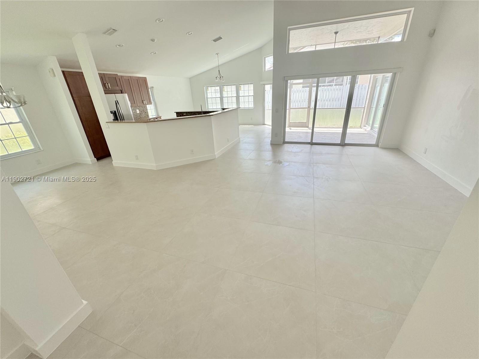 SECTOR 4 - Residential Lease