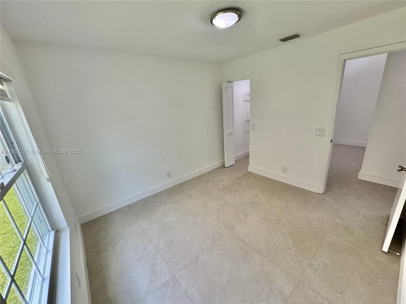 SECTOR 4 - Residential Lease