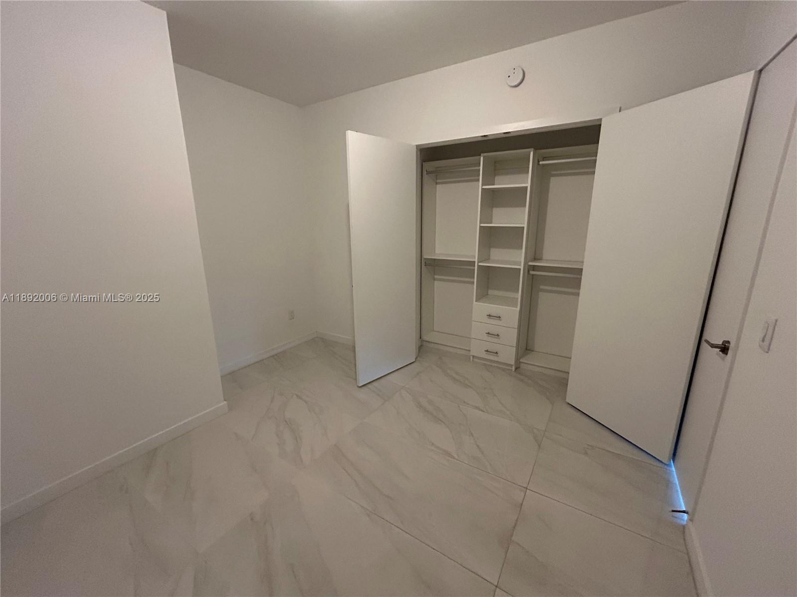 BISCAYNE BEACH CONDO - Residential
