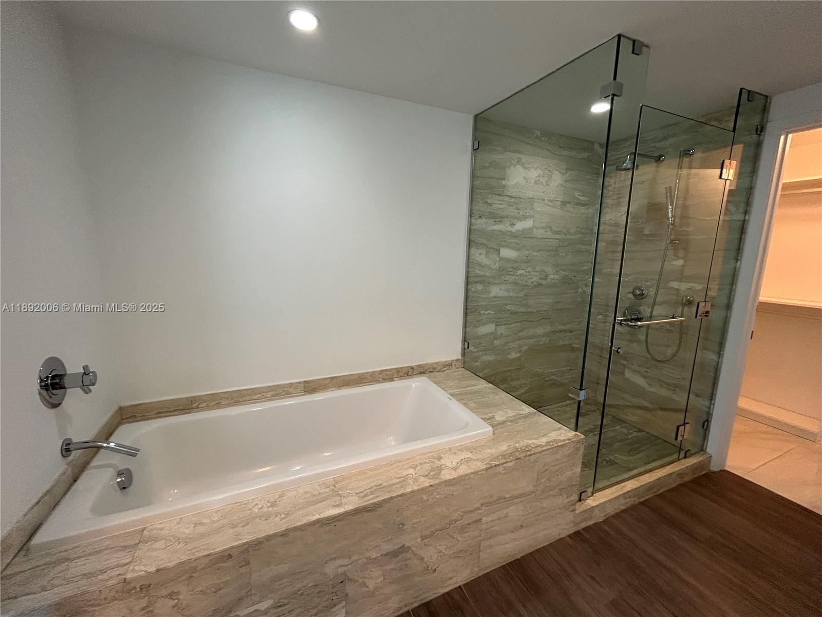 BISCAYNE BEACH CONDO - Residential