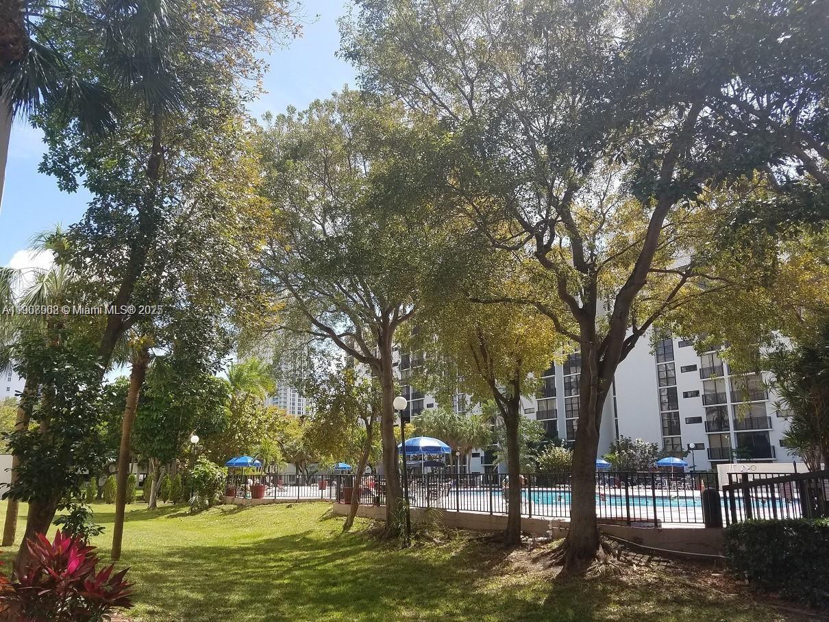 PLAZA OF AMERICAS CONDO P - Residential Lease