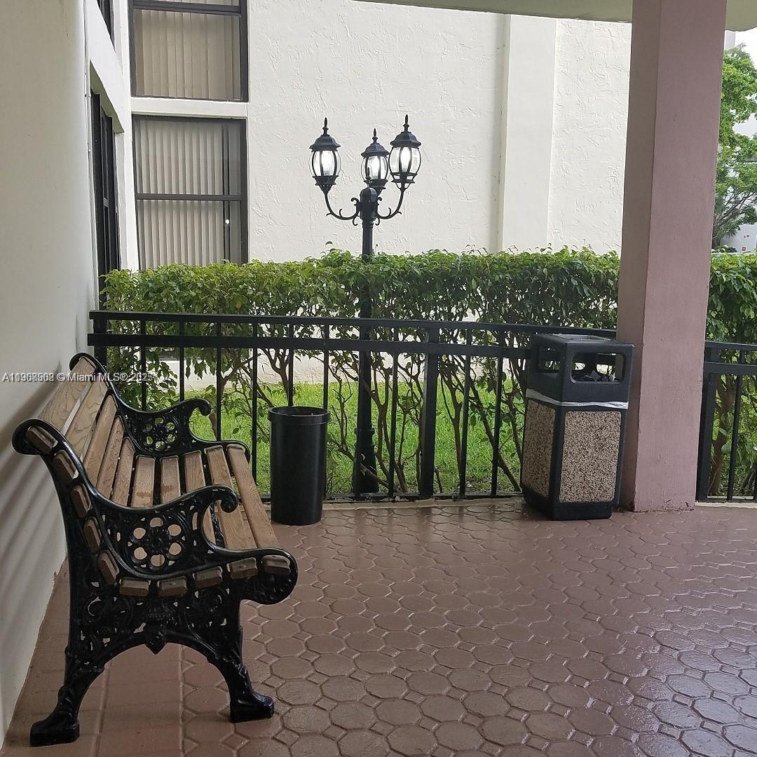 PLAZA OF AMERICAS CONDO P - Residential Lease