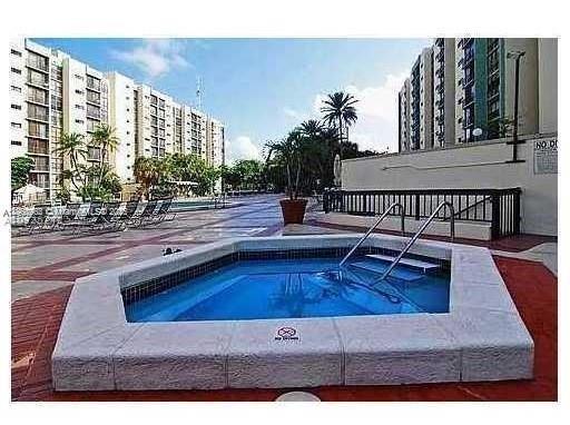PLAZA OF AMERICAS CONDO P - Residential Lease