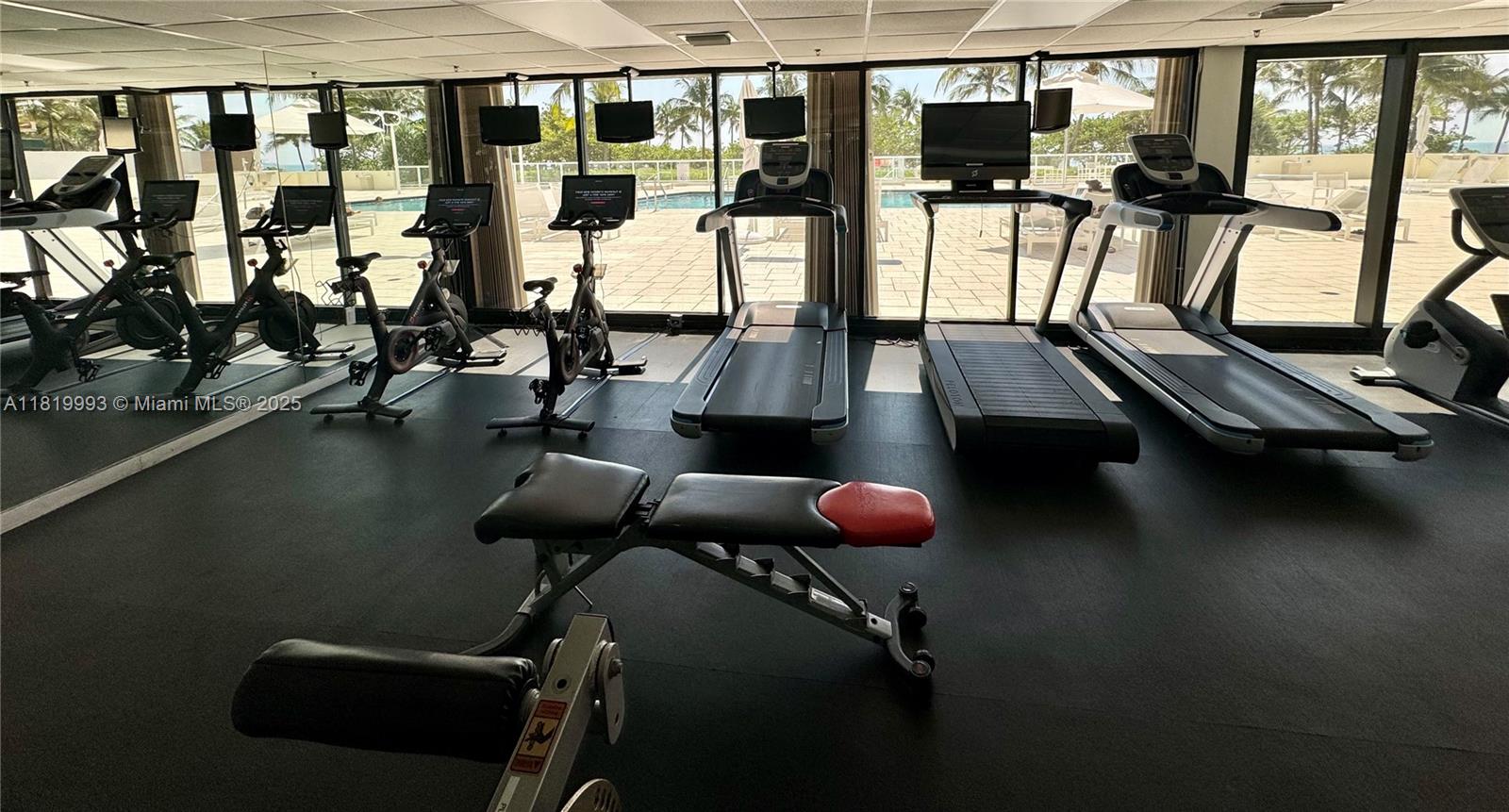 THE PLAZA OF BAL HARBOUR - Residential