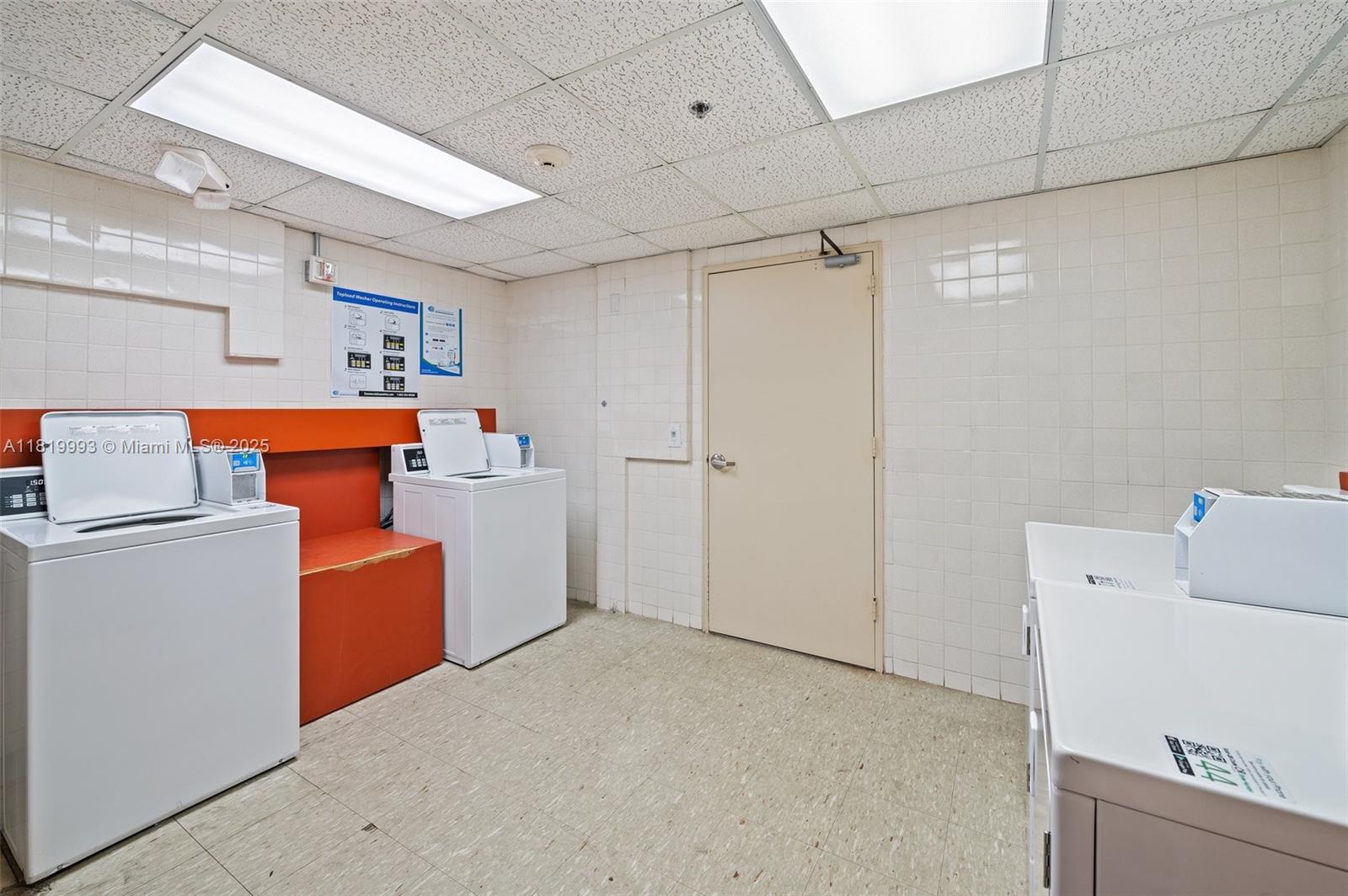 THE PLAZA OF BAL HARBOUR - Residential