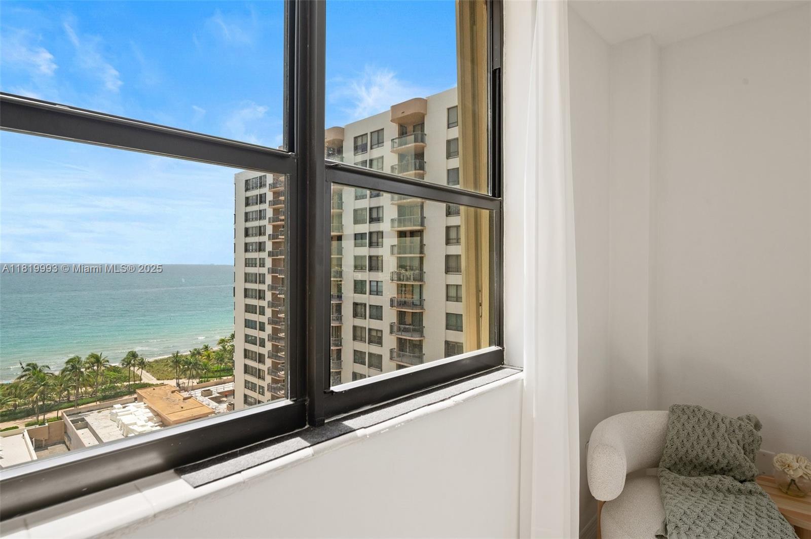 THE PLAZA OF BAL HARBOUR - Residential