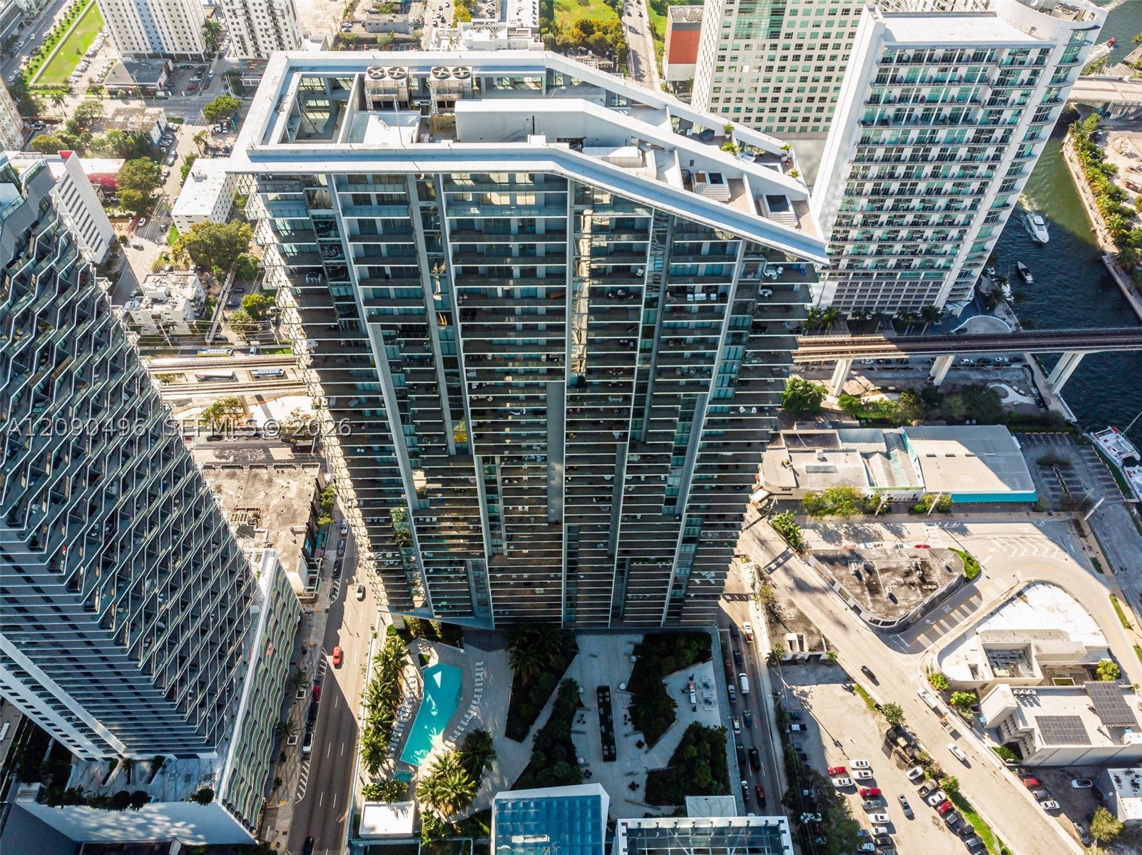 88 SW 7th St 1901