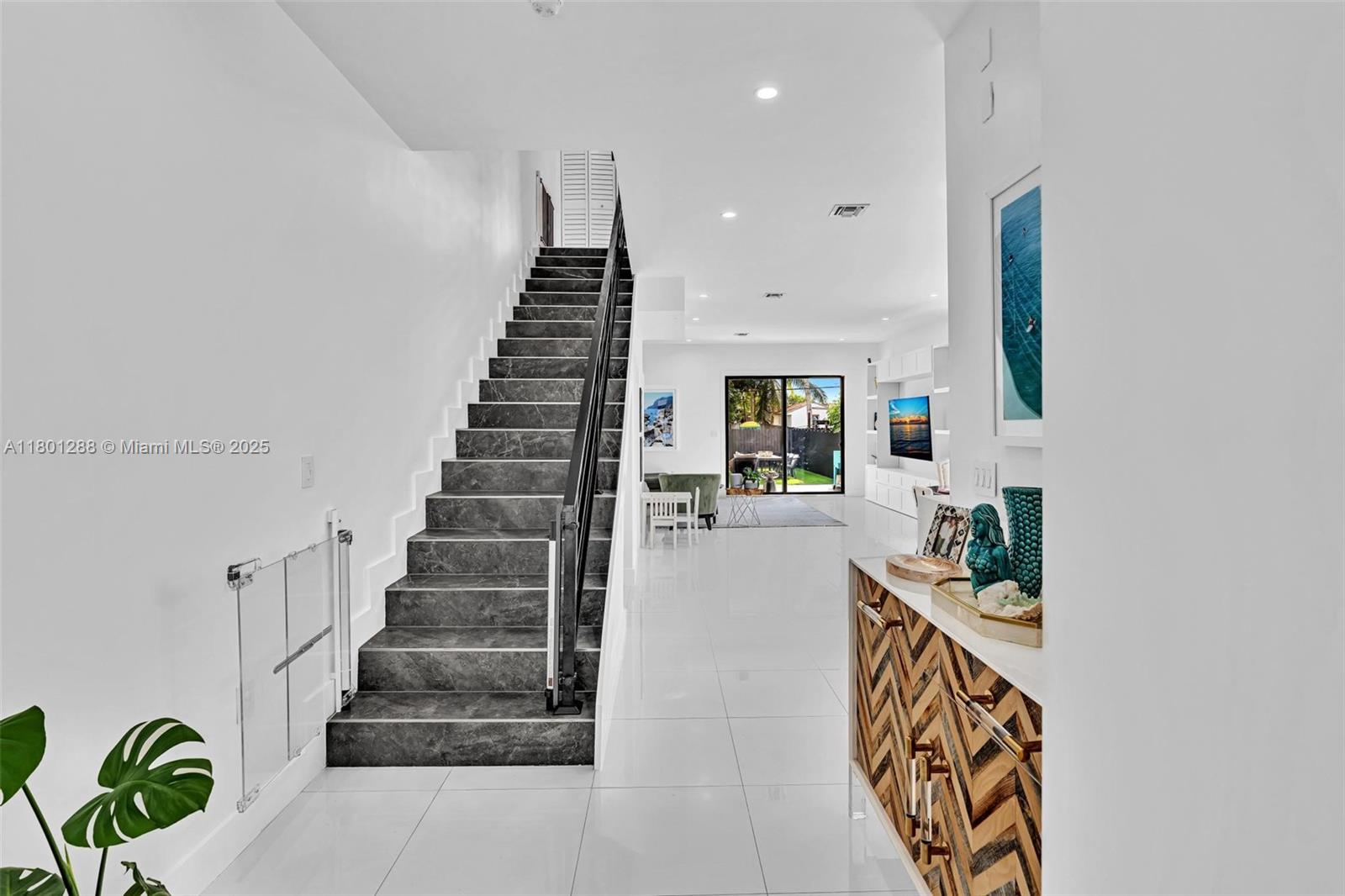 AMD PLAT OF MIAMI SUB ACR - Residential