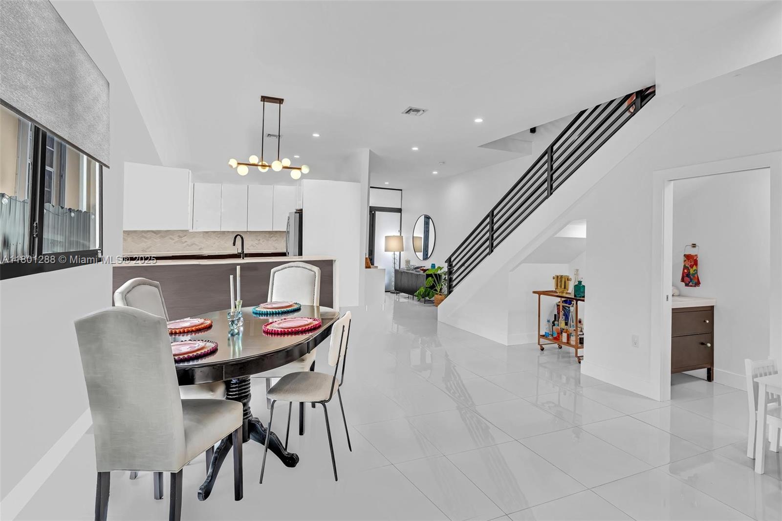 AMD PLAT OF MIAMI SUB ACR - Residential