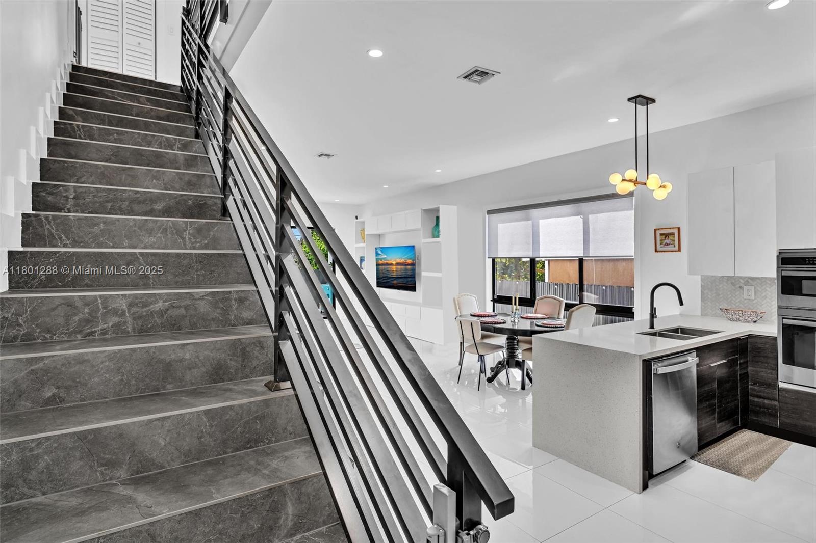 AMD PLAT OF MIAMI SUB ACR - Residential